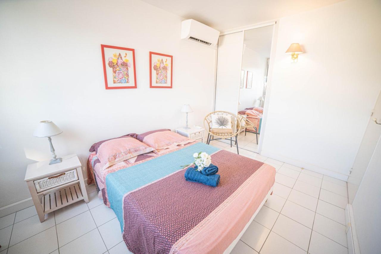 Le Sunrise: Beachfront Comfort With Sea Views And Dual Terraces Apartment La Grande-Motte
