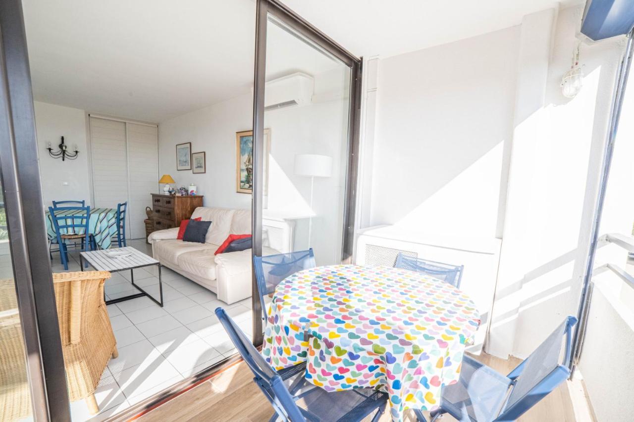 Le Sunrise: Beachfront Comfort With Sea Views And Dual Terraces La Grande-Motte