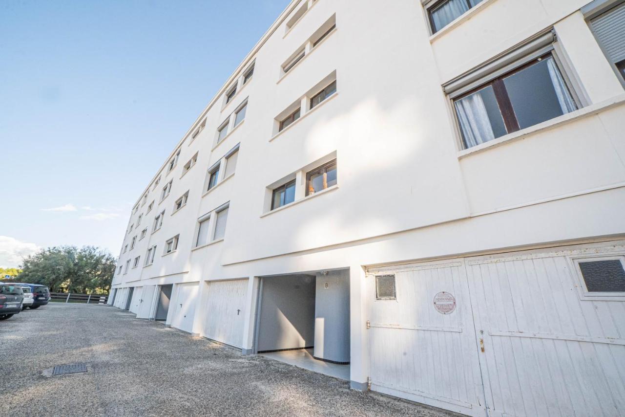 Apartment Le Sunrise: Beachfront Comfort With Sea Views And Dual Terraces *